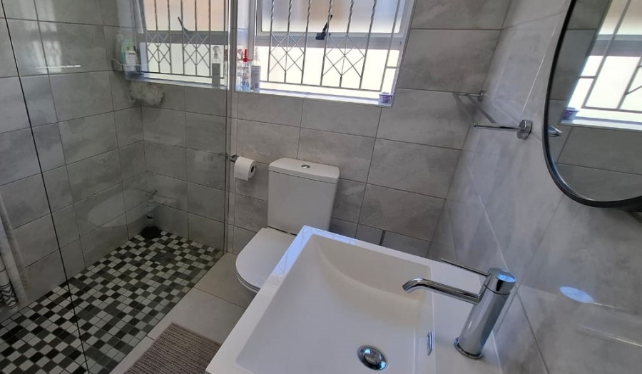 To Let 3 Bedroom Property for Rent in D